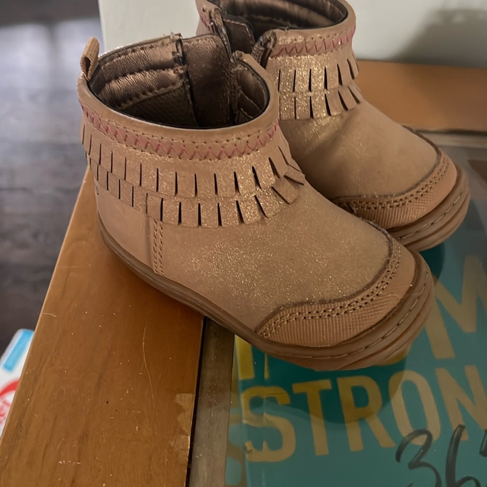 Stride Rite Bianca Boots Size 4M